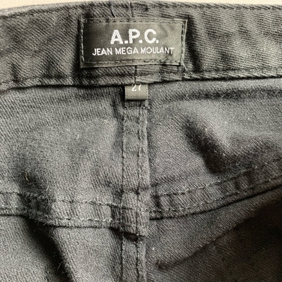 A.P.C. Mega Moulant Jeans in Noir - Picture 5 of 6